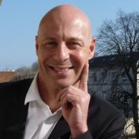 Recherche technicien micro-informatique NICE