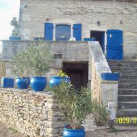 ch personne pour m'aider au ménage 2 à 4h par semaine AUJOLS